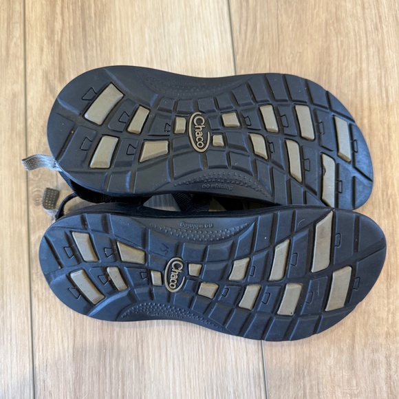 Chaco Z/1 Sandals | Kids Size 3 | Black - Picture 3 of 4